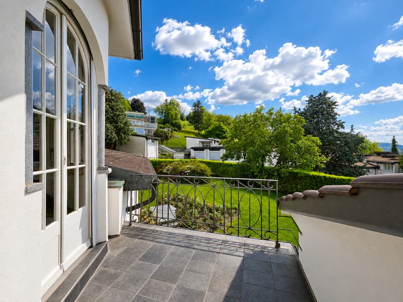 Mendrisio: Magnifica villa unifamiliare con ampio giardino e vista dominante (5)