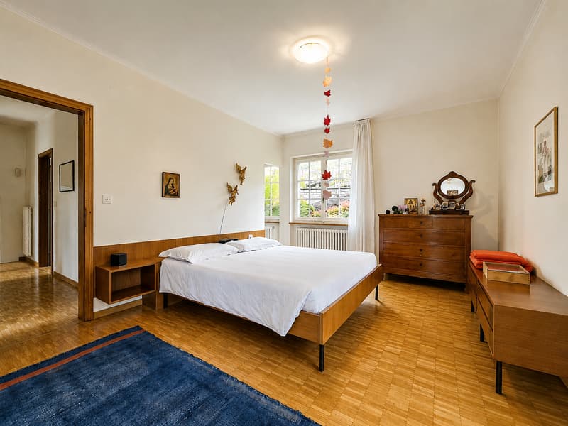 Mendrisio: Magnifica villa unifamiliare con ampio giardino e vista dominante (16)
