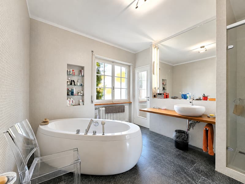 Mendrisio: Magnifica villa unifamiliare con ampio giardino e vista dominante (21)