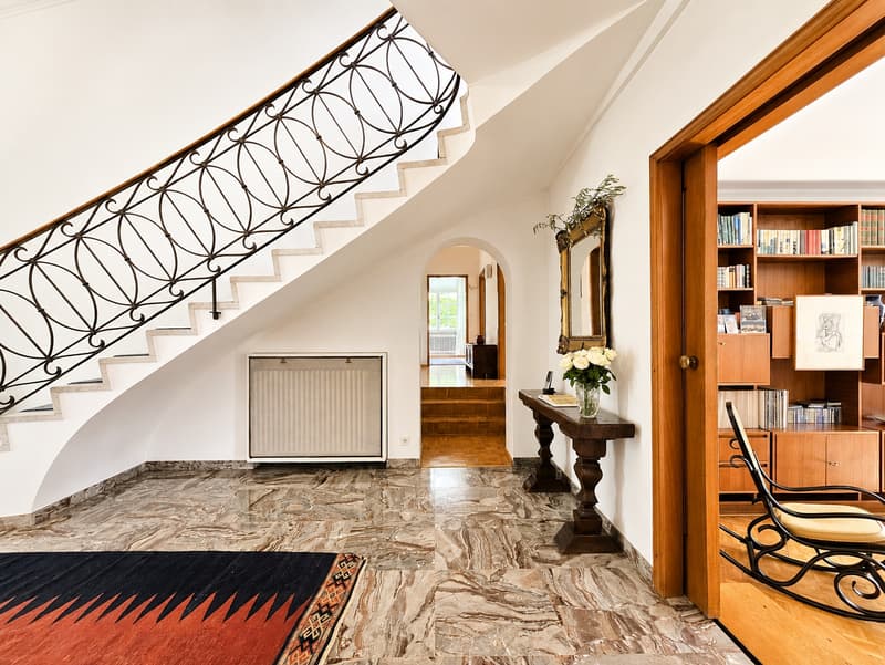 Mendrisio: Magnifica villa unifamiliare con ampio giardino e vista dominante (8)