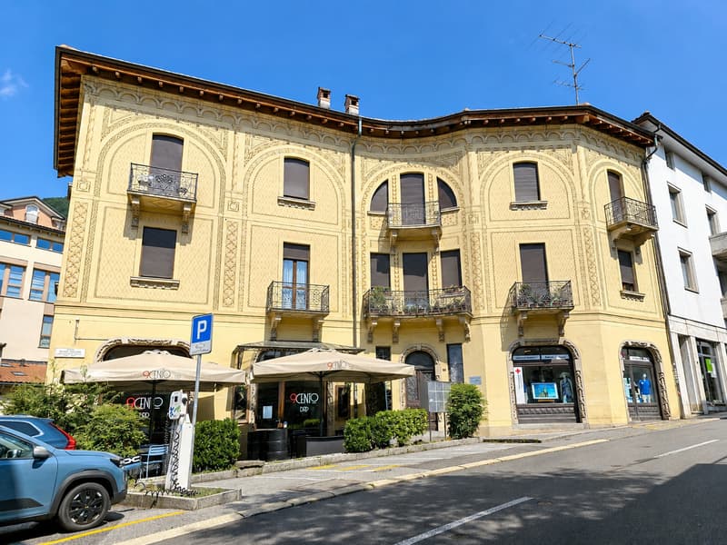 Mendrisio centro: Affittasi affascinante mansarda 4.5 locali in stabile d'epoca ideale per studenti (1)