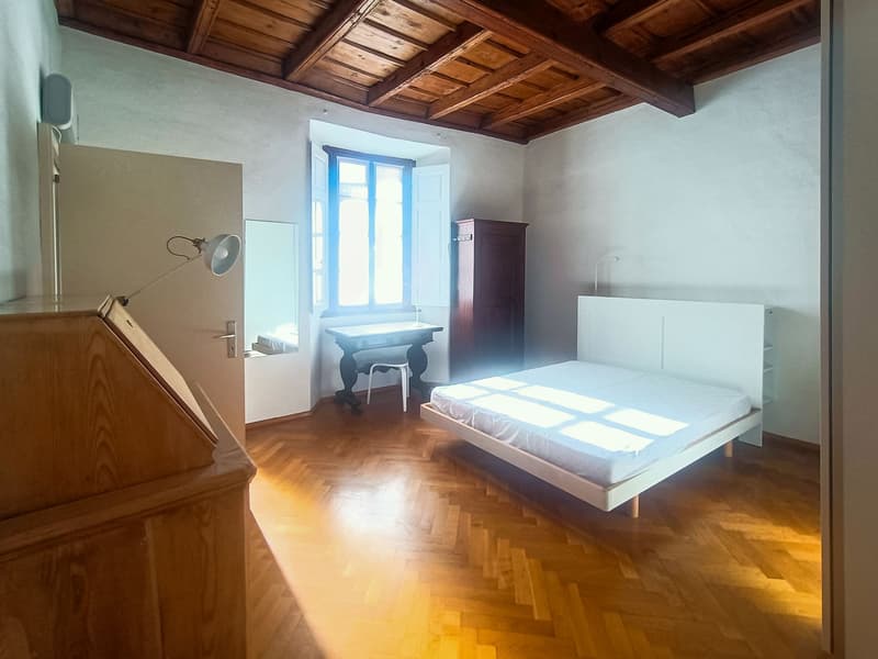 APPARTAMENTO 2.5 LOCALI IN ELEGANTE PALAZZO D'EPOCA (7)
