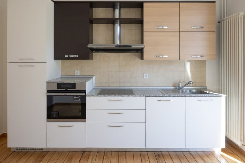 APPARTAMENTO CON GRANDE TERRAZZA E DUE GARAGE (9)