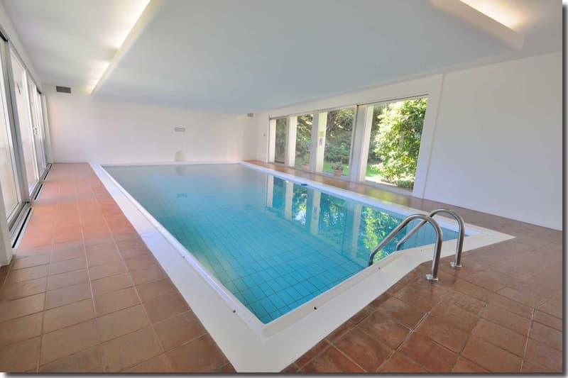 Hallenbad