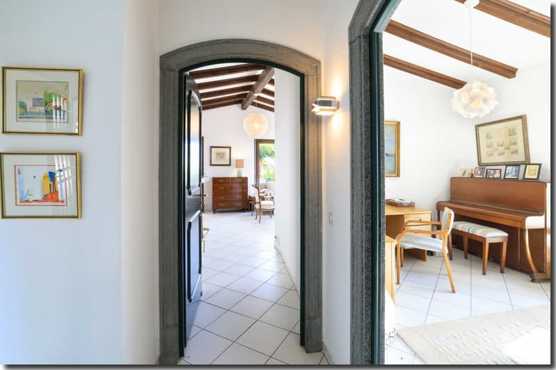 Charmantes Haus mit Blick auf Ascona und den Lago Maggiore (20)