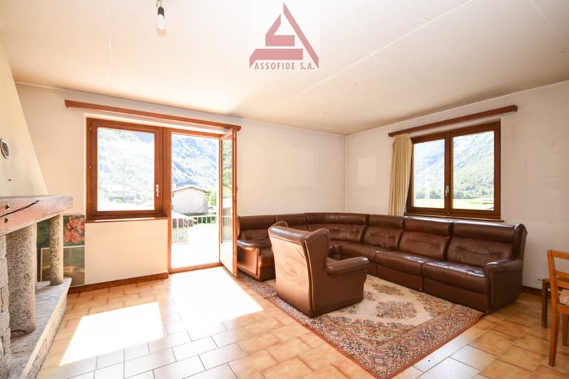 Casa di 10.5 locali / 10.5 - Zimmer - Haus (8)