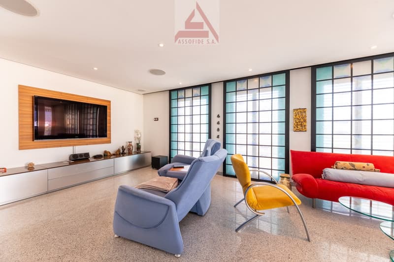 Prestigioso attico di 5.5 locali vista lago/Prestigioses 5.5-Zimmer-Attika mit Seeblick (3)