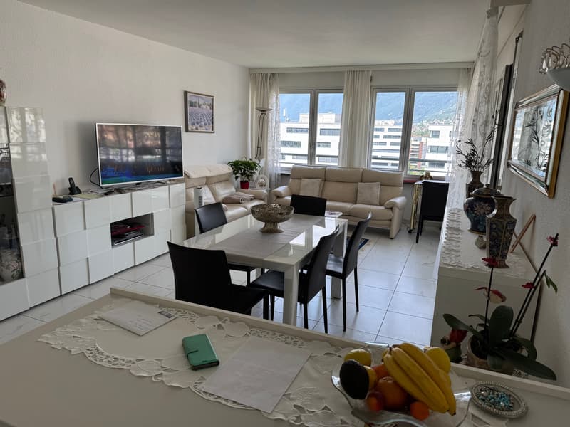 Vendesi appartamento 2.5 locali al 9. piano Palazzo Panorama a Locarno (3)