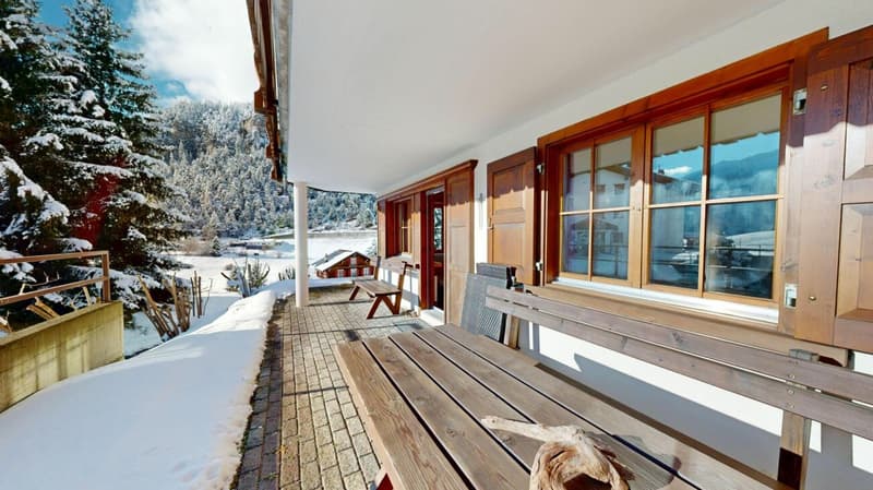 Heimelige 2.5-Zimmer-Wohnung mit Ausblick (2)