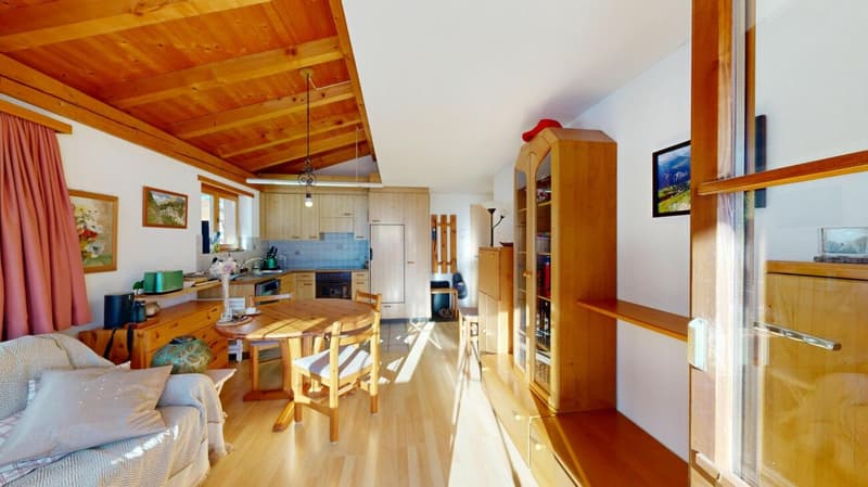 Heimelige 2.5-Zimmer-Wohnung mit Ausblick (4)