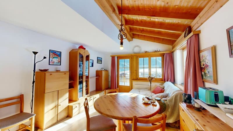 Heimelige 2.5-Zimmer-Wohnung mit Ausblick (3)