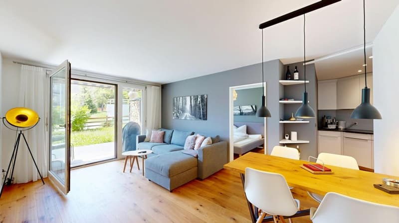 Moderne 2-Zimmer-Wohnung mit grossem Sitzplatz (1)