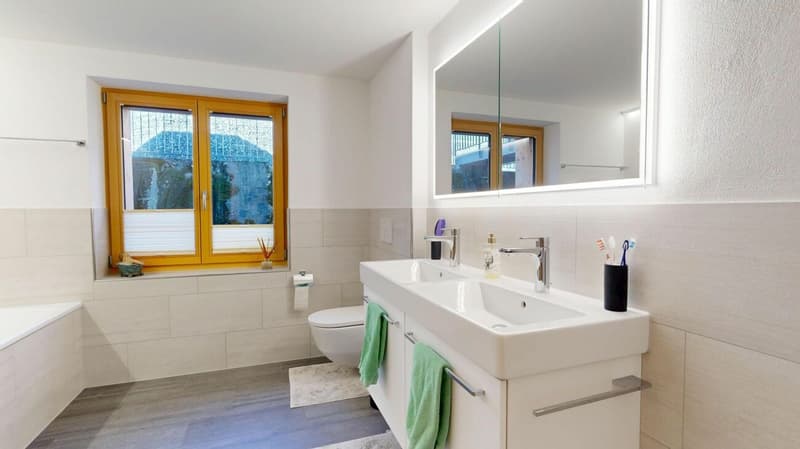 Pany: Sonniges Zuhause mit Garten und Weitblick (10)