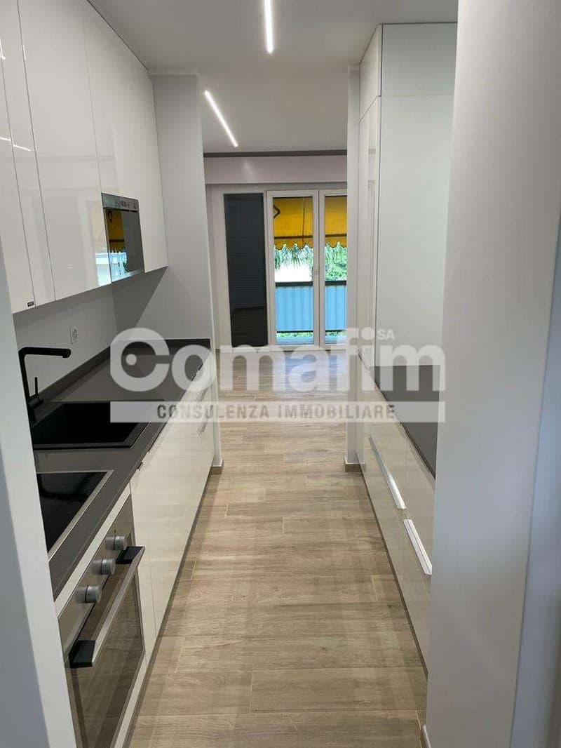 Moderno appartamento con piscina condominiale (2)