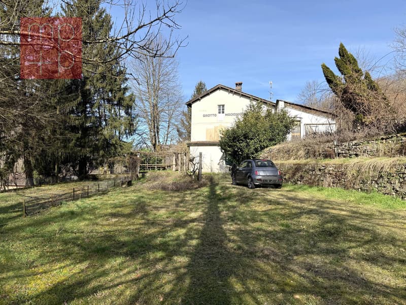 Villa - Croglio (2)