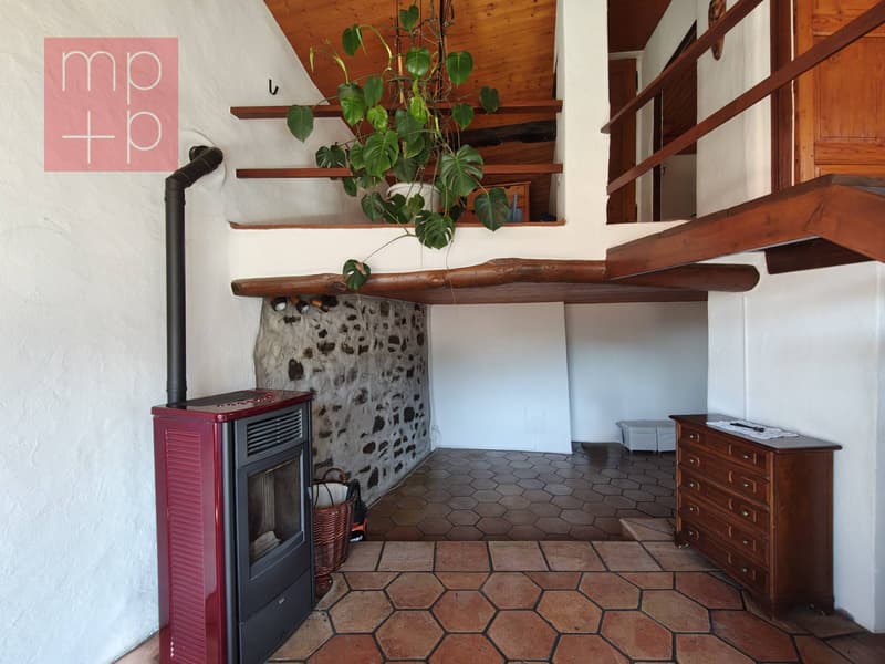 Casa unifamiliare - Caneggio (4)