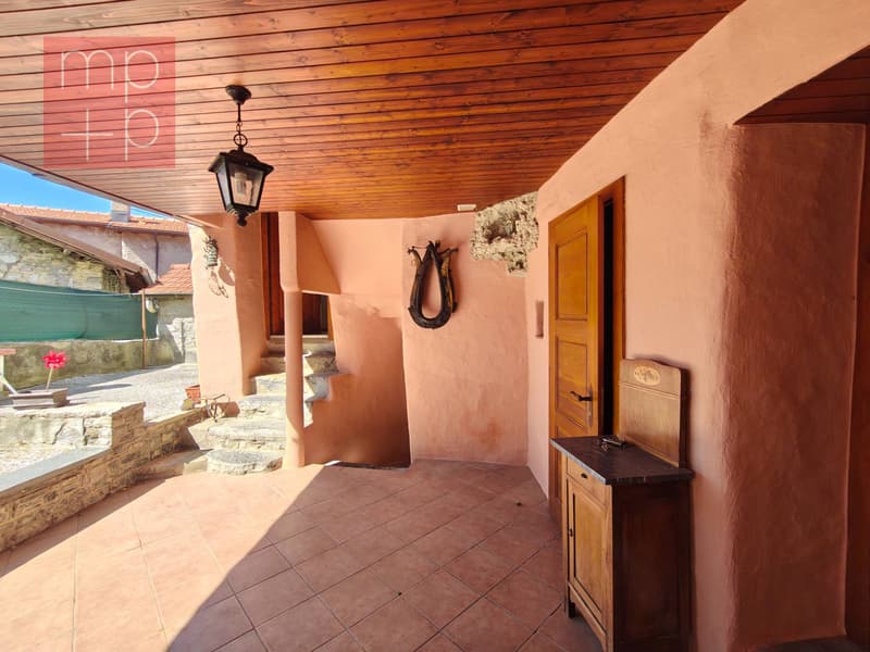 Casa unifamiliare - Caneggio (8)