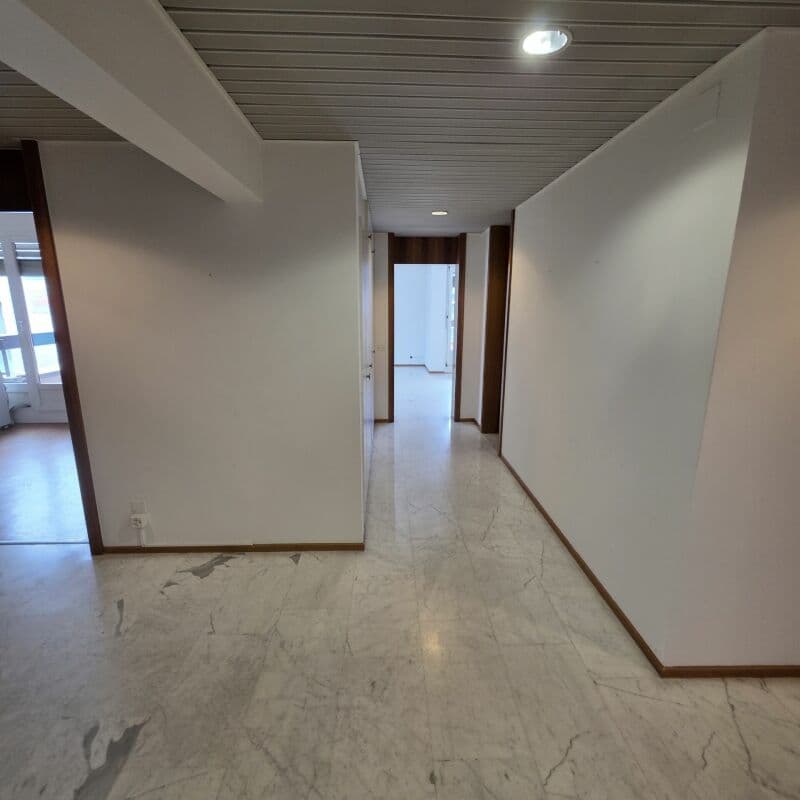 Affittasi ufficio in centro Lugano (4)