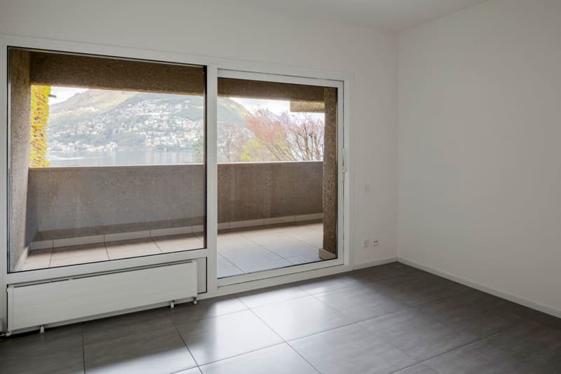 Splendido appartamento duplex di 4 1/2 locali con vista sul lago di Lugano (6)