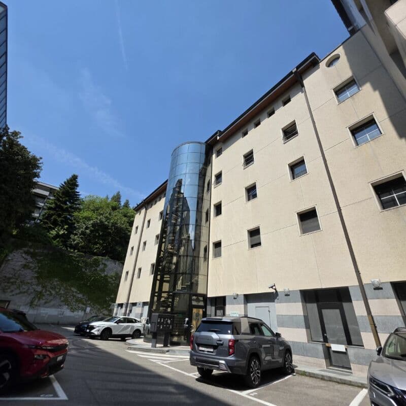 Affittasi ufficio in centro Lugano (2)