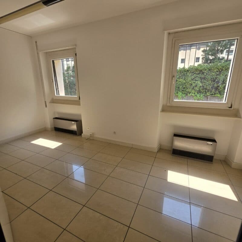 Affittasi ufficio in centro Lugano (14)