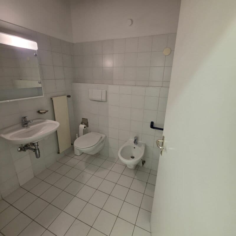 Affittasi ufficio in centro Lugano (8)