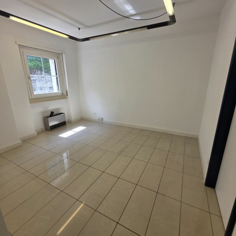 Affittasi ufficio in centro Lugano (10)