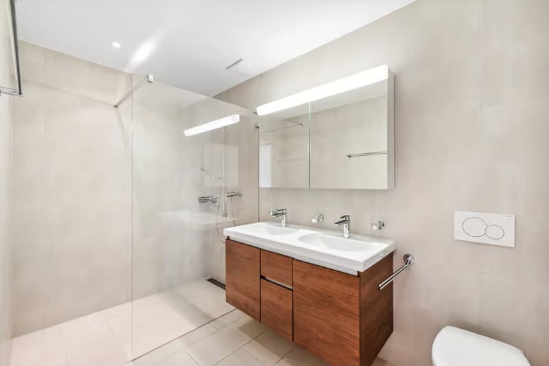 Geräumige 4.5-Zimmer-Wohnung mit Balkon in Baden (7)