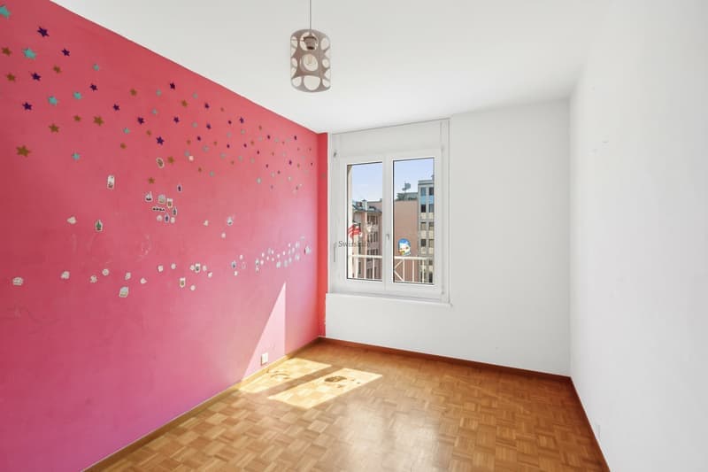 Appartement lumineux de 4 pièces avec balcon à Genève (3)