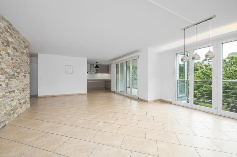 Geräumige 4.5-Zimmer-Wohnung mit Balkon und Garage in Thalwil (9)