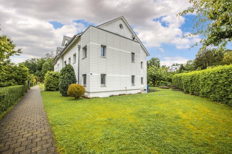 Geräumige 4.5-Zimmer-Wohnung mit Balkon und Garage in Thalwil (4)