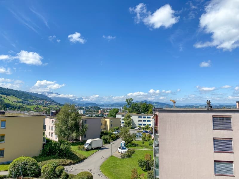 Helle 4.5-Zimmer-Wohnung mit Balkon in Baar – ab sofort verfügbar! (5)