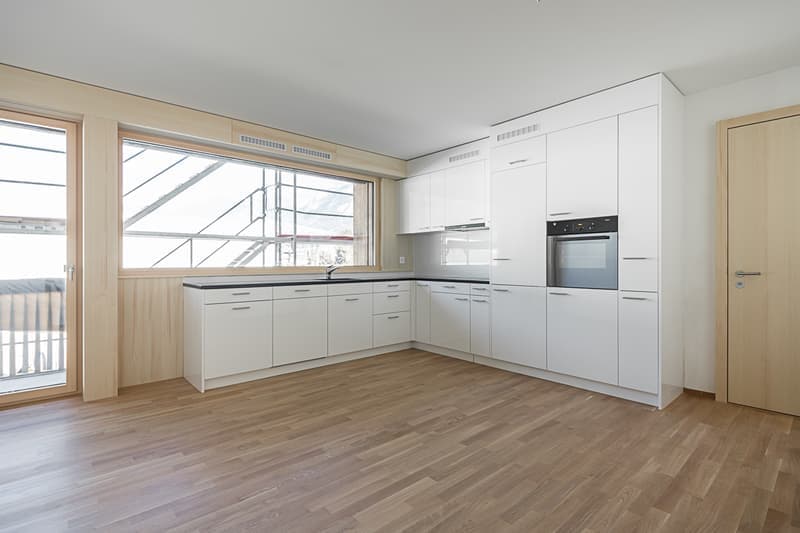 Helle 4.5-Zimmer-Wohnung mit Balkon und Garage in Chur (7)