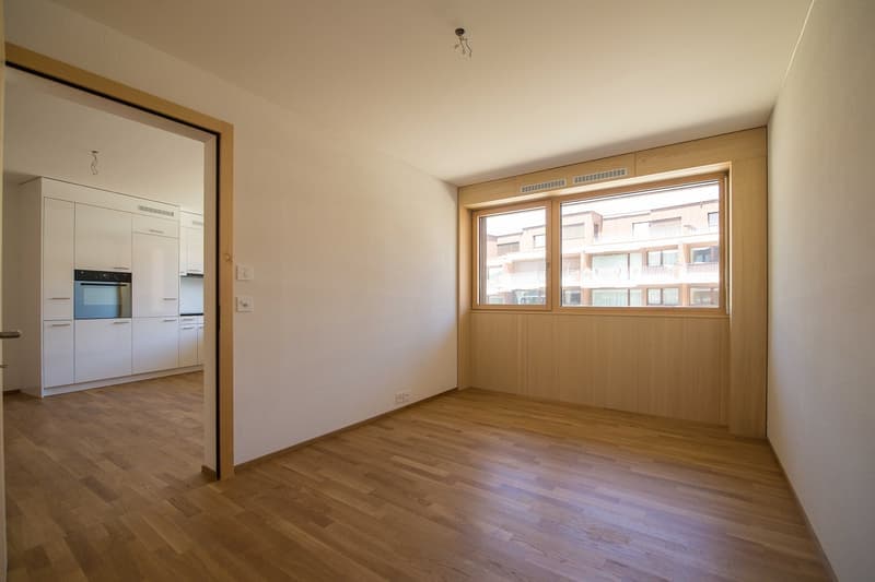 Helle 4.5-Zimmer-Wohnung mit Balkon und Garage in Chur (2)