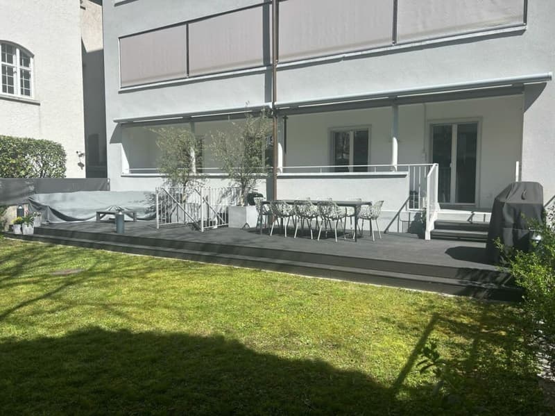 Geräumige 6.5-Zimmer-Wohnung mit Balkon und Garage in Basel (6)