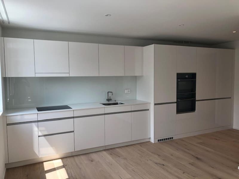 Helle 2.5-Zimmer-Wohnung mit Balkon in Baar – sofort verfügbar (2)