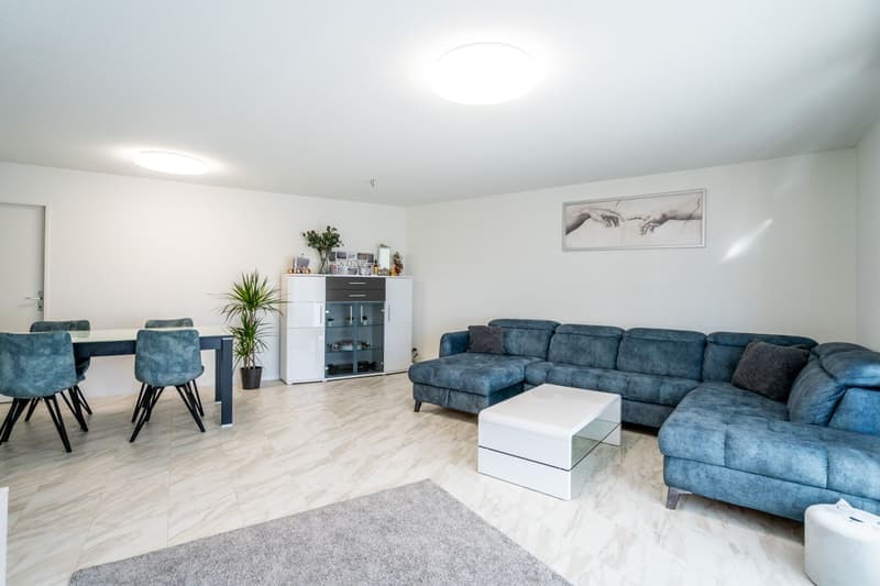 Helle 4.5-Zimmer-Wohnung mit Balkon in Wohlen – ab sofort verfügbar! (2)