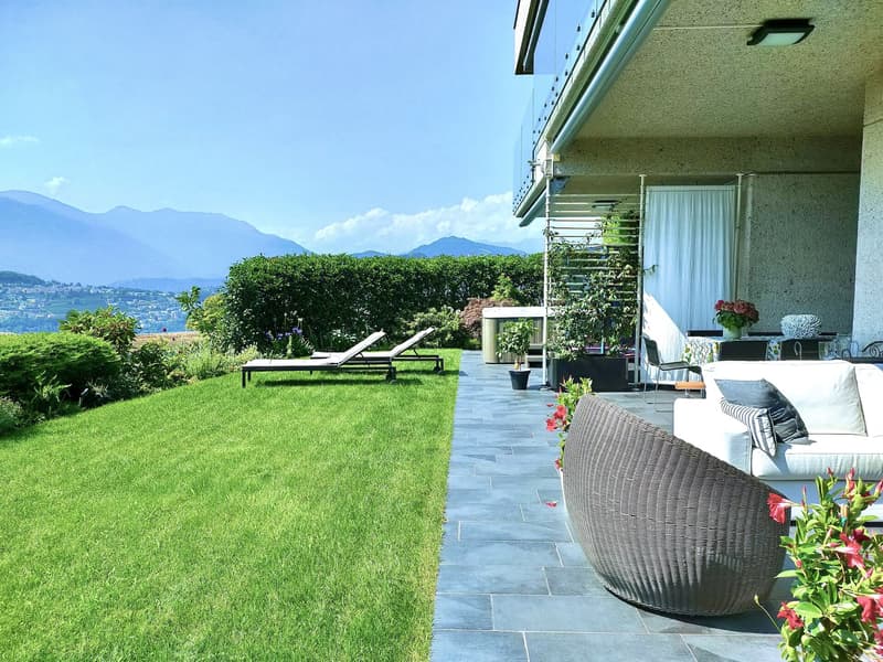 Lugano: Appartamento vista lago di mq. 340 comm.li con giardino, 4.5 locali (1)