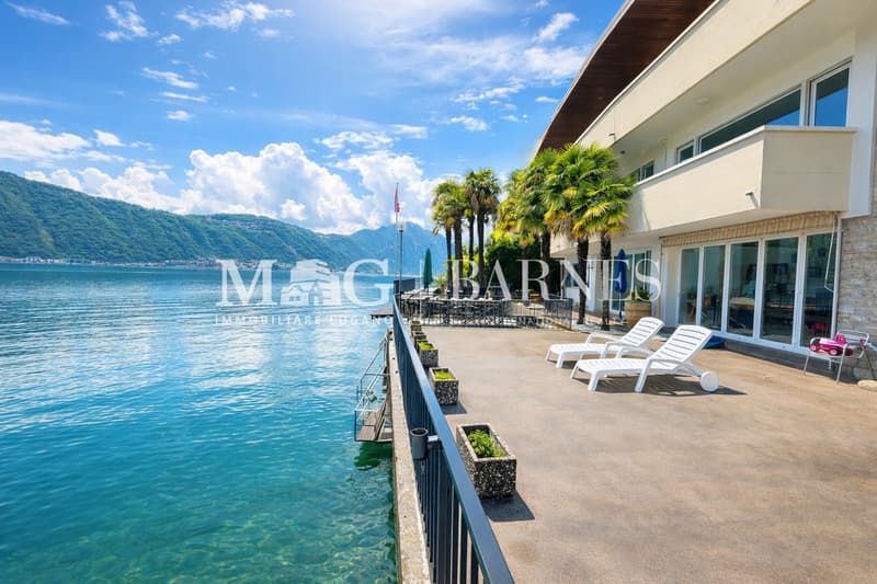 Lugano: Villa pieds-dans-l'eau vista lago con darsene | 2 residenza (5)
