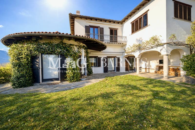 Comano: Appartamento 4.5/5.5 locali con giardino privato e piscina (2)