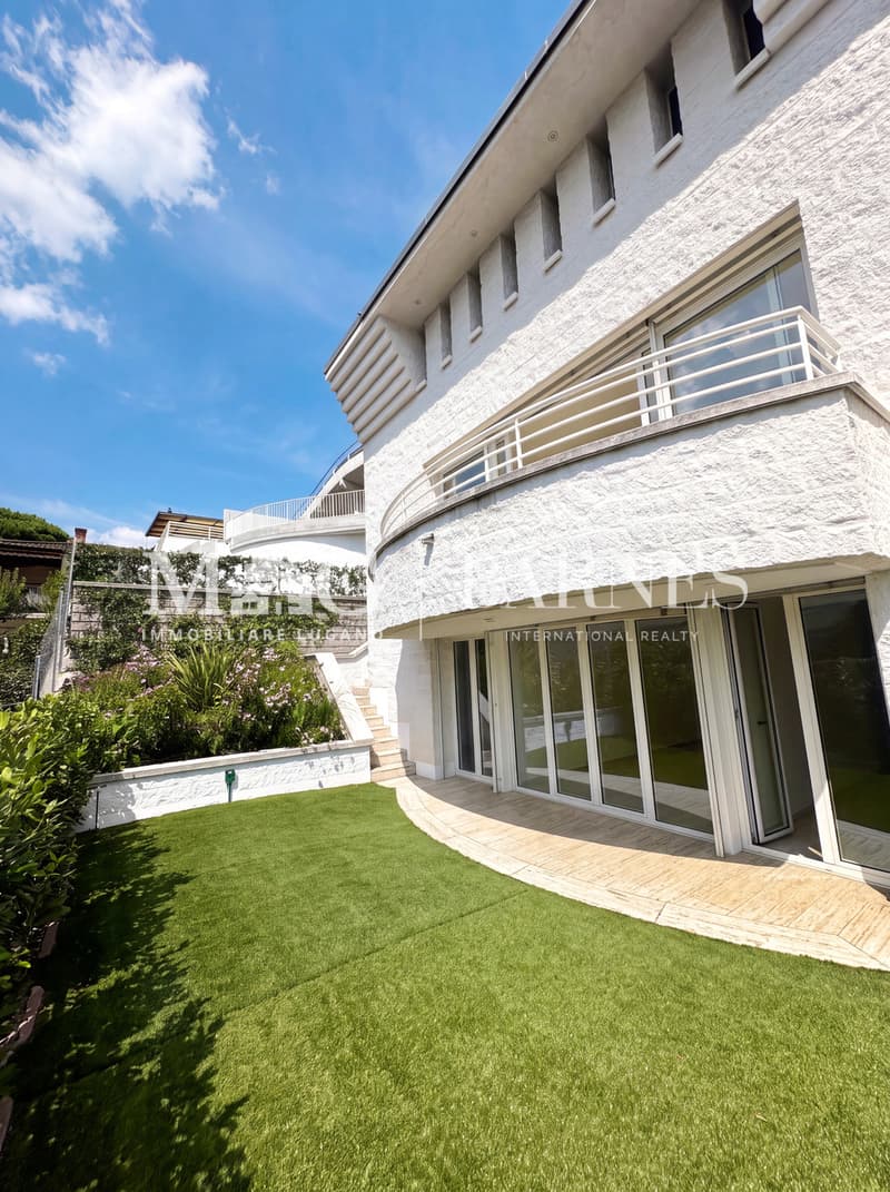 Lugano, Albonago | Esclusiva Villa con Giardino e Vista Panoramica (6)
