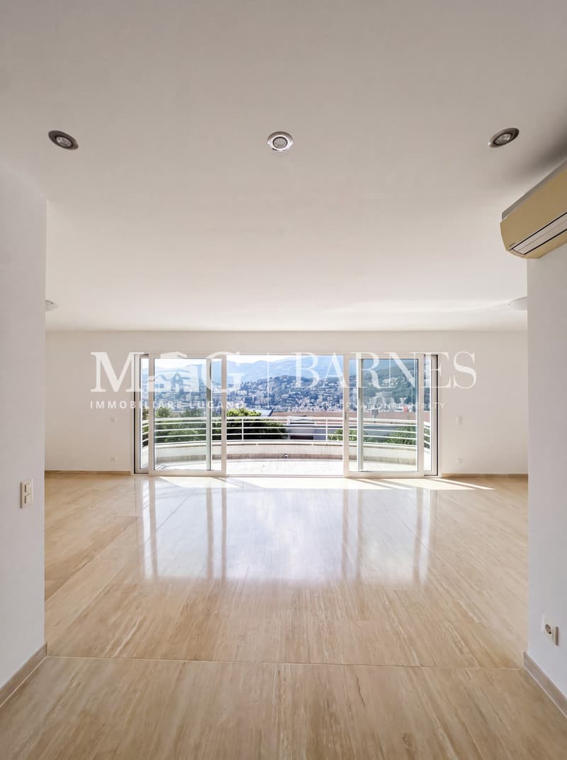 Lugano, Albonago | Esclusiva Villa con Giardino e Vista Panoramica (2)