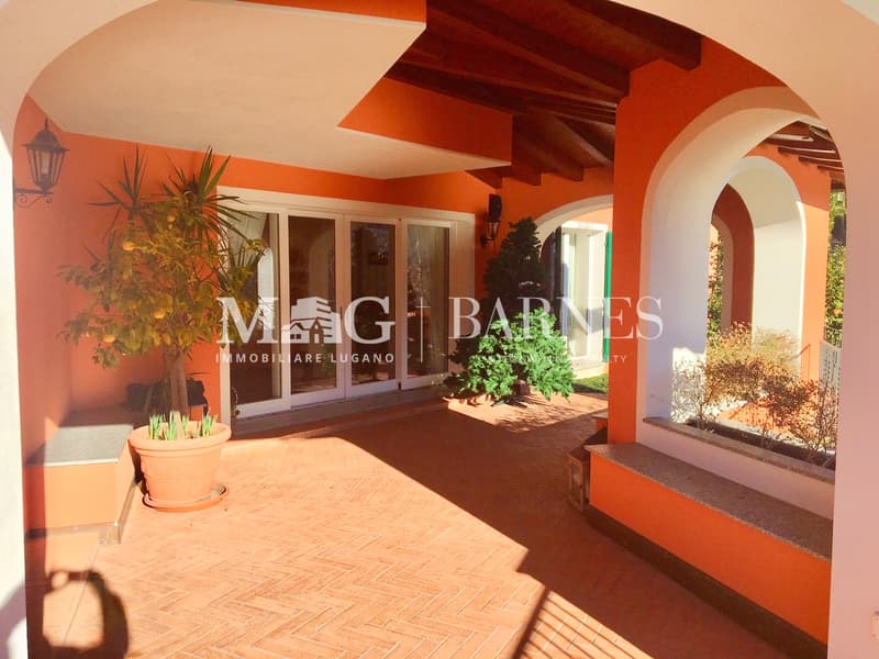 VILLA SIGNORILE con super Vista Lago Lugano (5)