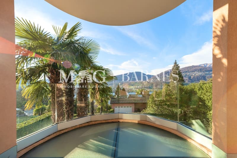 Montagnola, Collina d'Oro: Villa unifamiliare con piscina e vista lago (3)