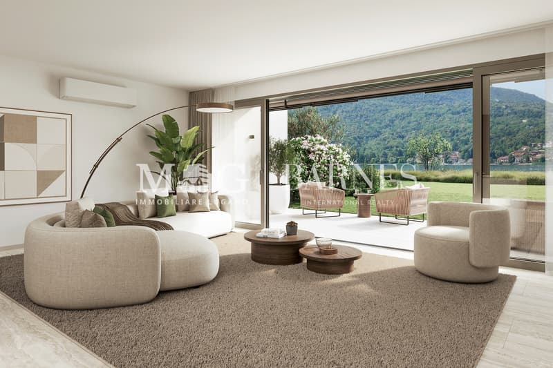 Villa fronte lago con giardino privato a Caslano (2)