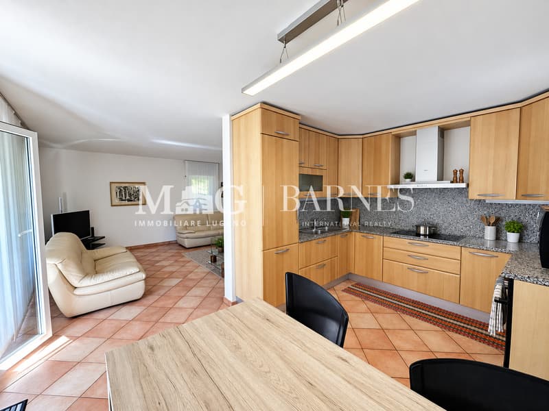 Vezia: Casa unifamiliare con giardino privato (3)