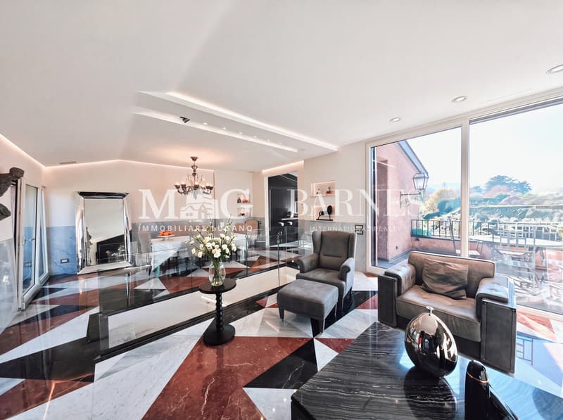 Duplex di charme ed eleganza, in contesto di assoluto pregio (1)
