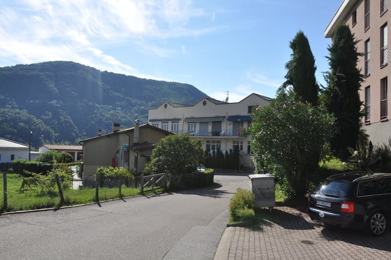 Affittasi appartamento in zona tranquilla a Ponte Tresa Svizzera (10)