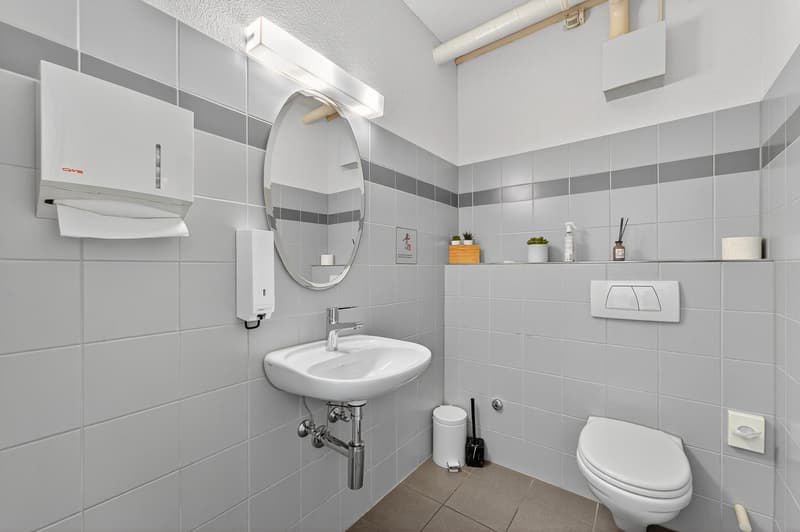 Moderne Büroräume an zentraler Lage in Emmen (9)