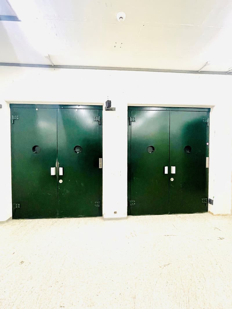 Gewerbe- und Lagerfläche mit Rampe und Lift in Kriens (2)